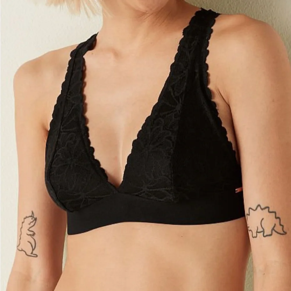 LACE HALTER BRALETTE - Picture 2 of 7